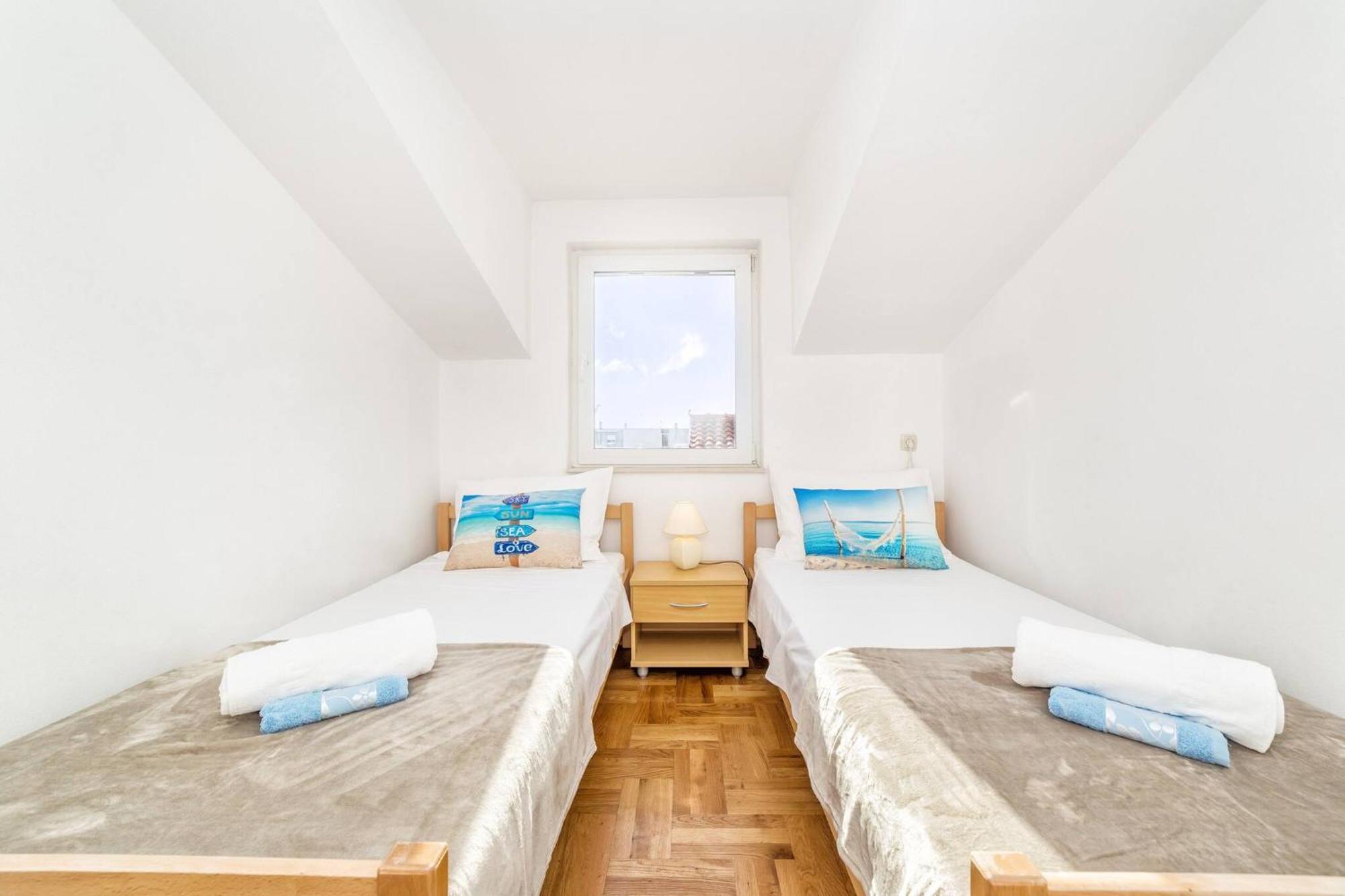 Nikol Apartamento Vodice Exterior foto