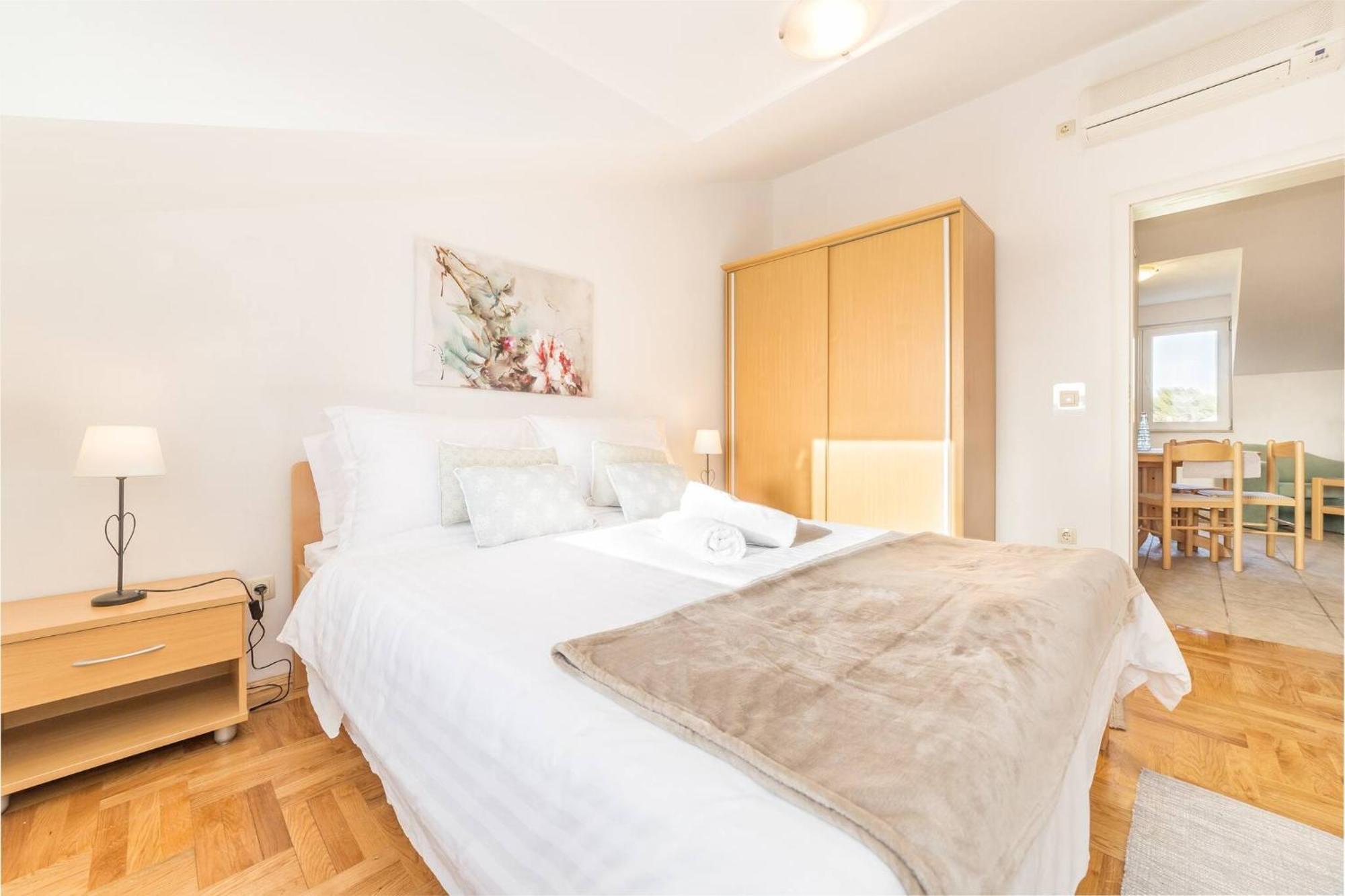 Nikol Apartamento Vodice Exterior foto
